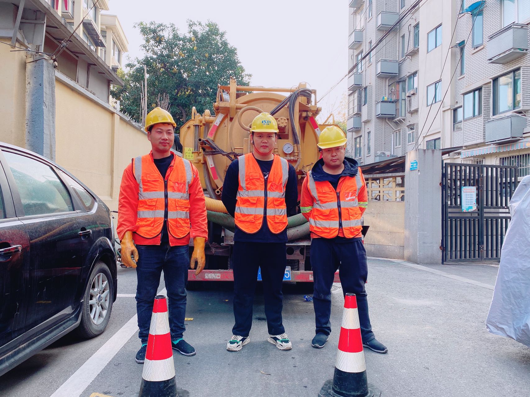 汤泉南京某小区管道清淤检测施工